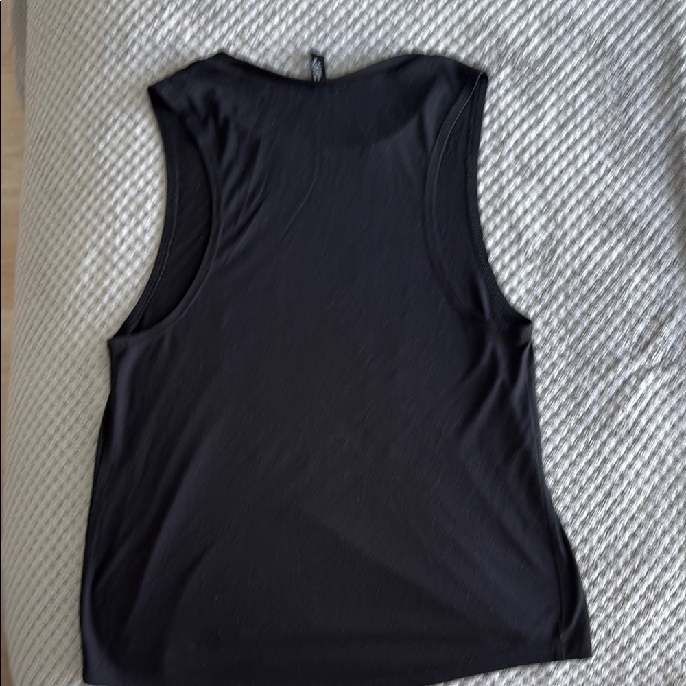 Private Party “WAY UP” Muscle Tee - Picture 4 of 4